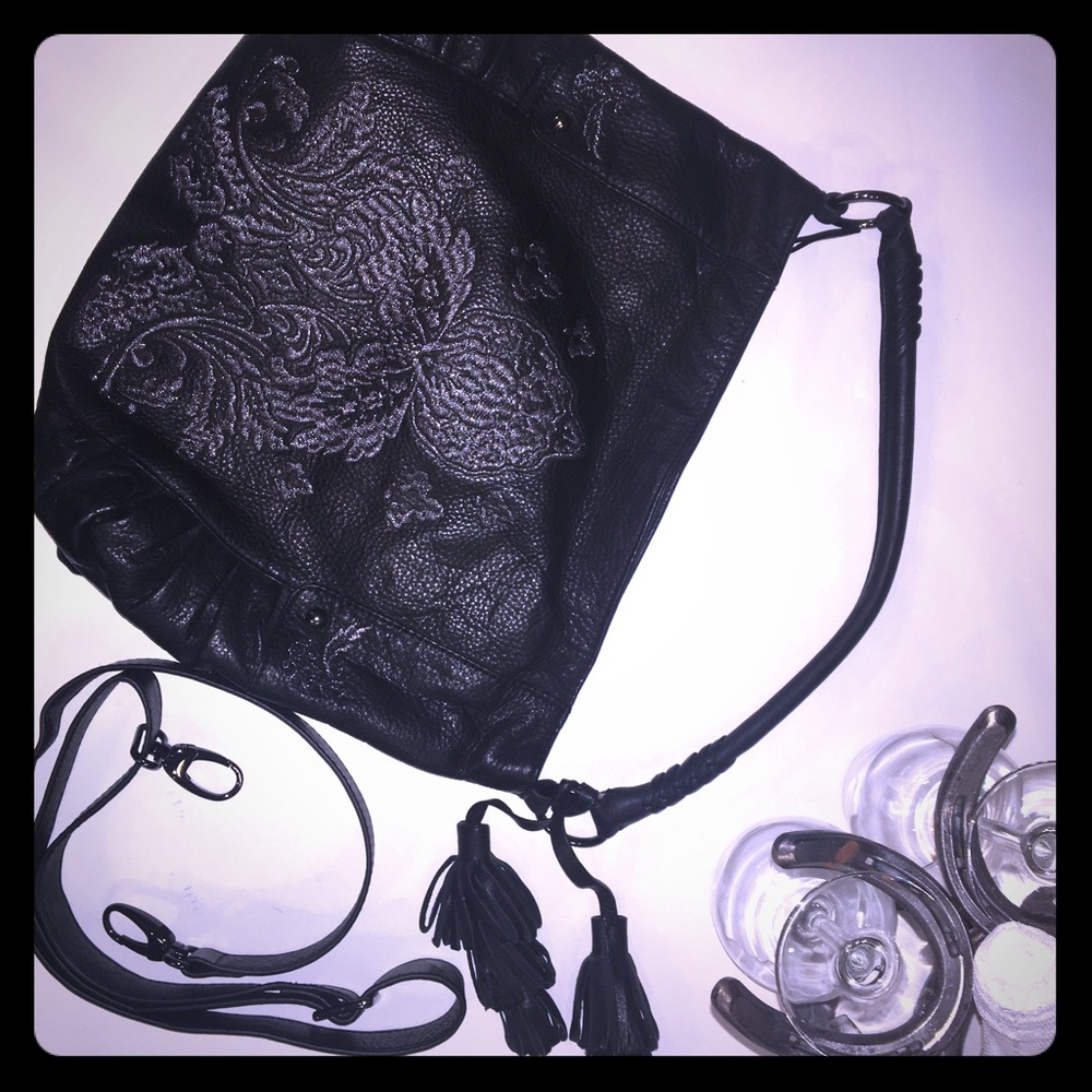 Isabella Fiore Handbag w/Shoulder Strap.
